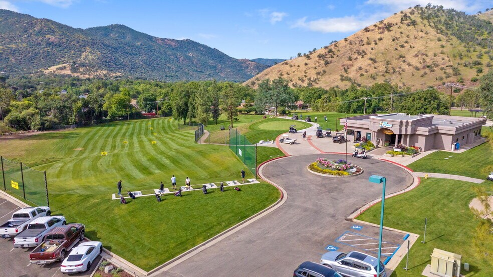 More Photos Of 41117 Sierra Dr, Three Rivers Golf Course Driving Range For Sale