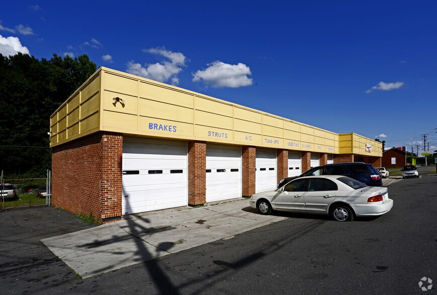 More Photos Of 7001 E W.T. Harris Blvd, Charlotte Auto Repair For Sale
