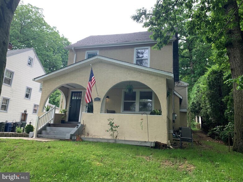 Primary Photo Of 841 Edge Hill Rd, Glenside Apartments For Sale