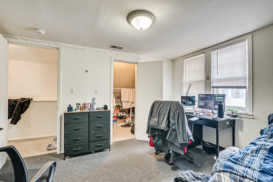 More Photos Of 173 Hamilton St, New Brunswick Specialty For Sale