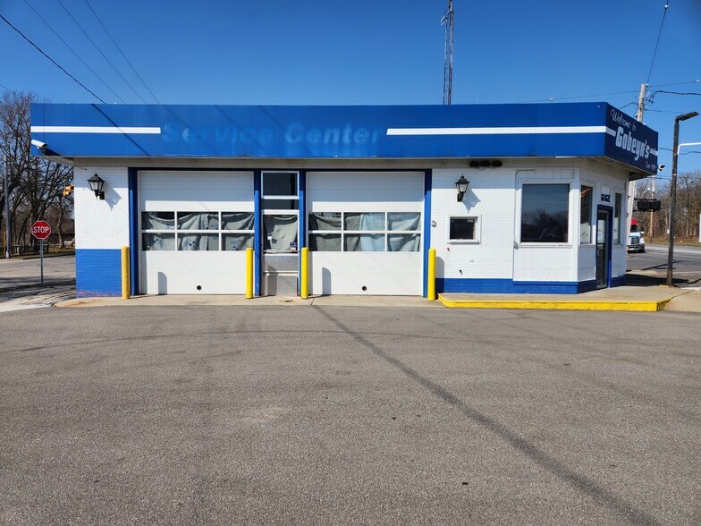More Photos Of 6162 Dixie Hwy, Bridgeport Service Station For Sale