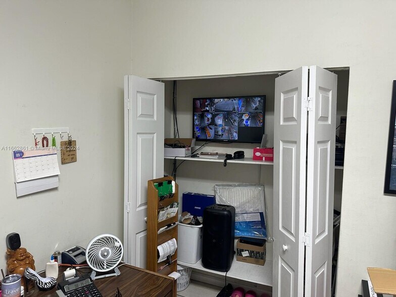 More Photos Of 1767 W 37th St, Hialeah Warehouse For Sale