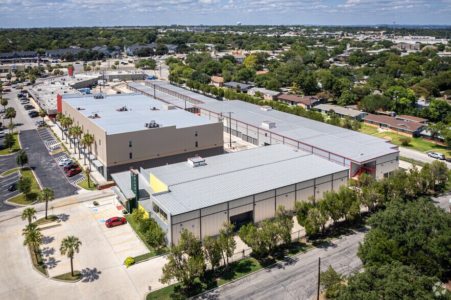 More Photos Of 1023 Rittiman Rd, San Antonio Self Storage For Lease