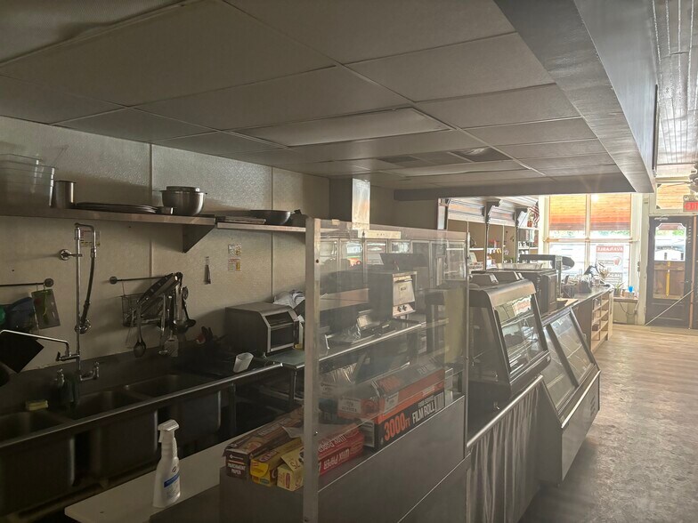 More Photos Of 9607 6 Mile Rd, Northville Storefront Retail Residential For Lease