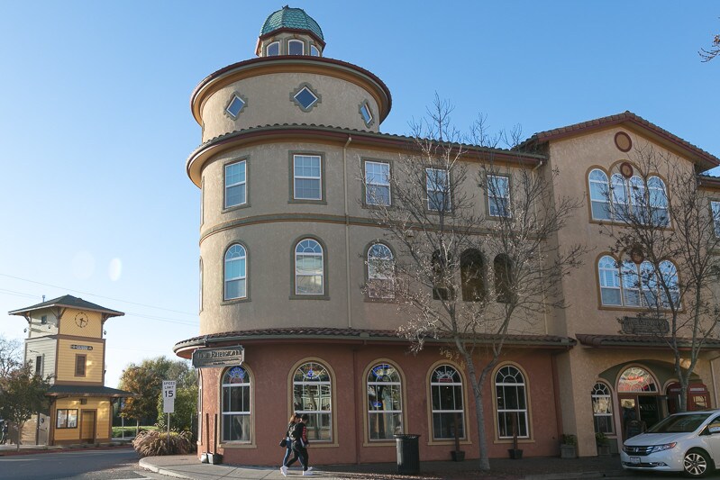 More Photos Of 220 Windsor River Rd, Windsor Apartments For Sale