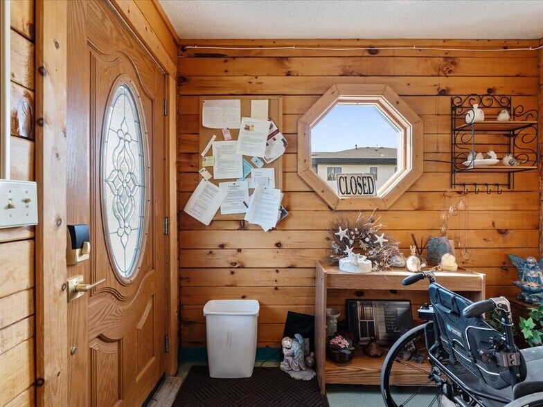 More Photos Of 1435 Anne St NW, Bemidji Office For Sale