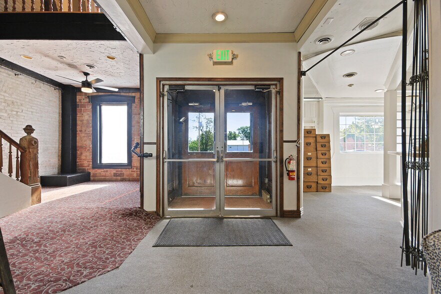 More Photos Of 105 Coal st, Mexico Specialty For Sale