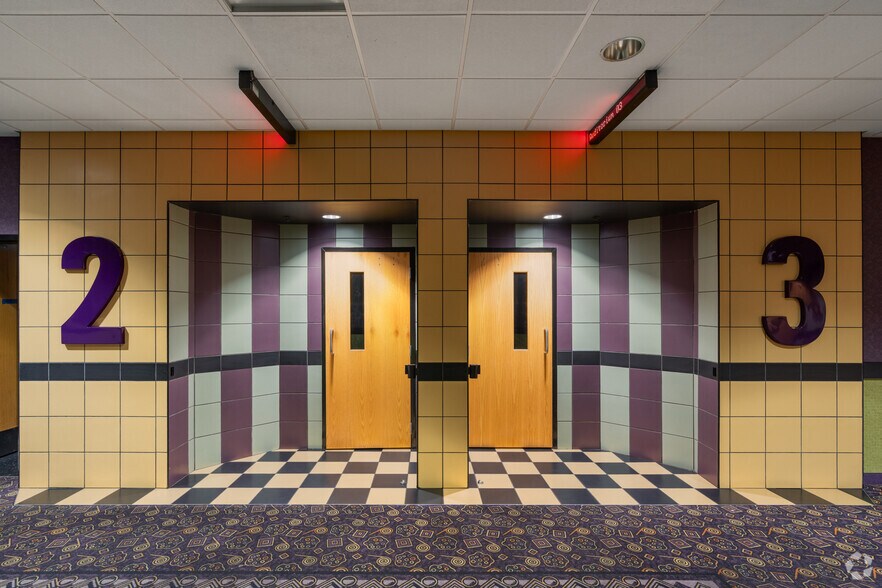 More Photos Of 2200 Lebanon Valley Mall, Lebanon Movie Theatre For Sale