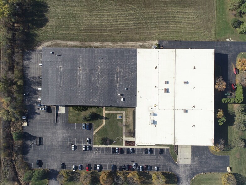More Photos Of 10303 N Baehr Rd, Mequon Manufacturing For Sale