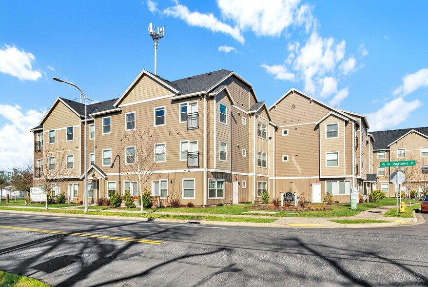 More Photos Of 421 NE 80th Ave, Hillsboro Apartments For Sale