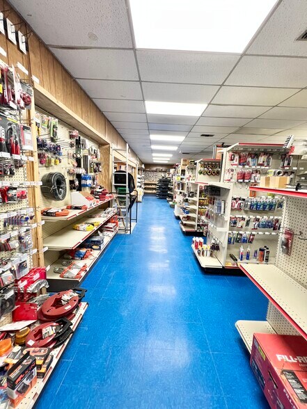 More Photos Of 11660 Highway 96, Millport Auto Repair For Lease