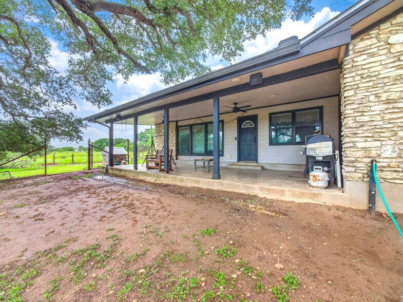 More Photos Of 425 Seawillow Rd, Lockhart Land For Sale