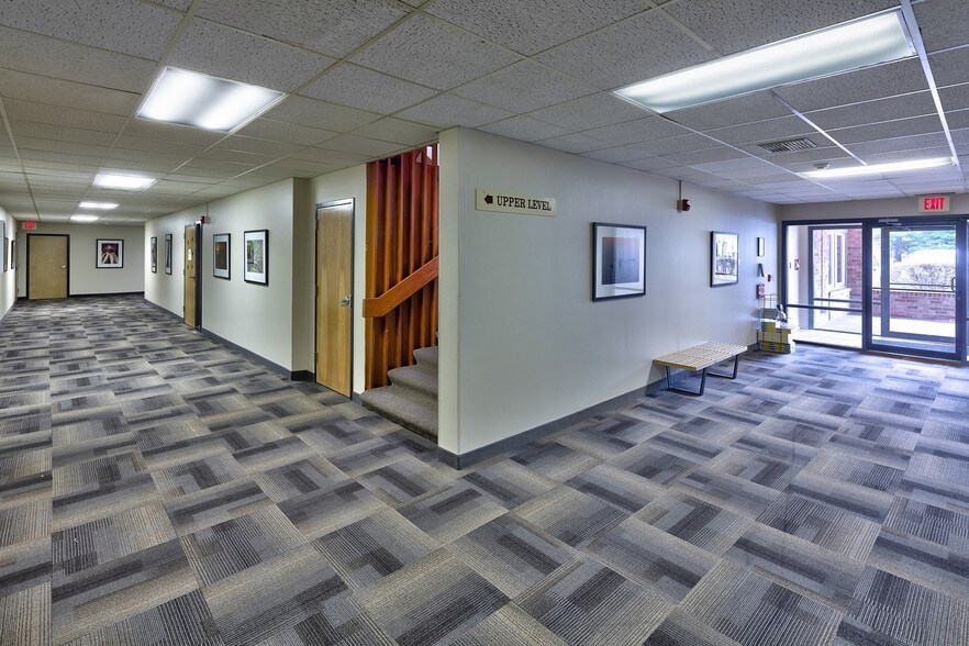 More Photos Of 1580 Elmwood Ave, Rochester Medical For Lease