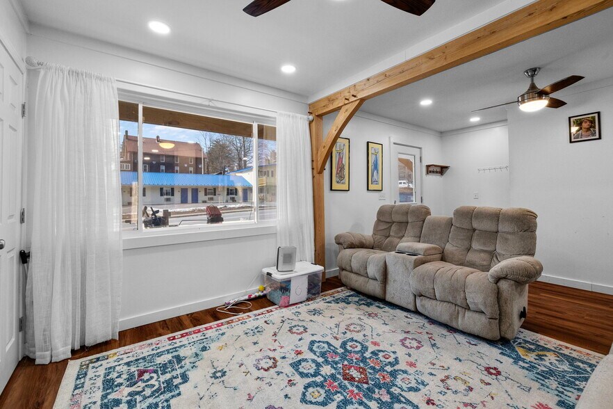 More Photos Of 180 Main St, North Woodstock Hotel For Sale