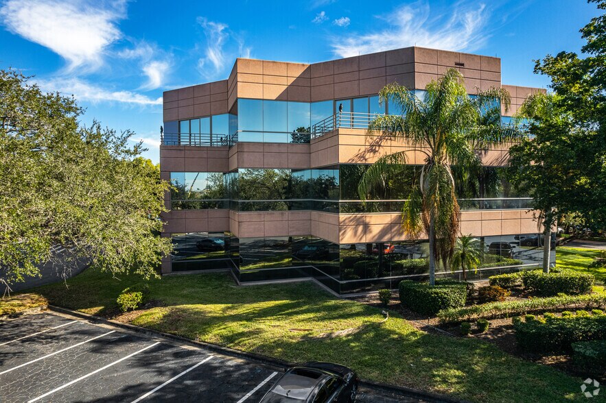More Photos Of 4210 Metro Pky, Fort Myers Office For Lease