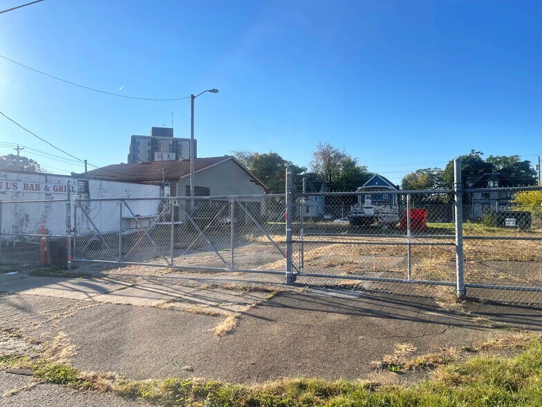 More Photos Of 407 High Ave SW, Canton Warehouse For Sale