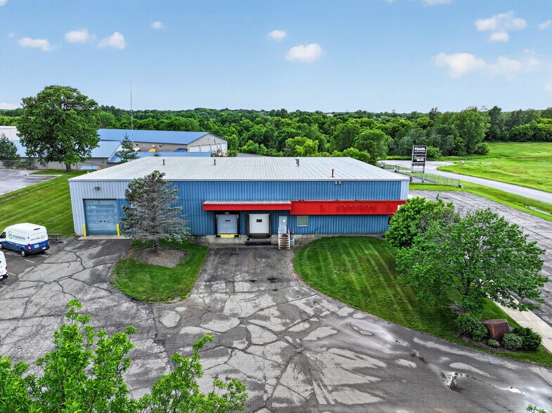 More Photos Of 1202 Sunridge Dr, Saint Cloud Warehouse For Sale