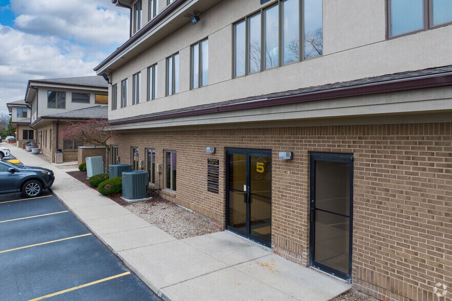 More Photos Of 6728 Loop Rd, Centerville Medical For Sale