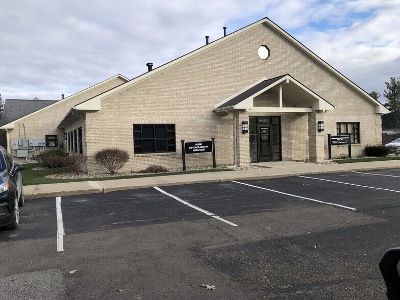 Primary Photo Of 9460 S Saginaw Rd, Grand Blanc Medical For Sale