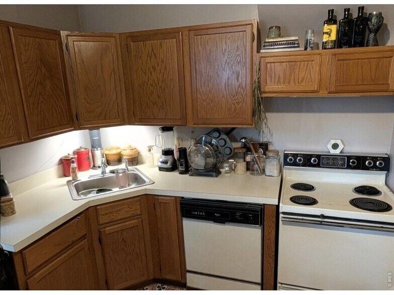 More Photos Of 202 Peterson St, Fort Collins Apartments For Sale