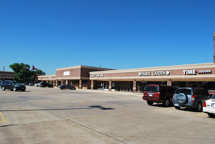More Photos Of 903-1051 Eldridge Rd, Sugar Land Unknown For Lease