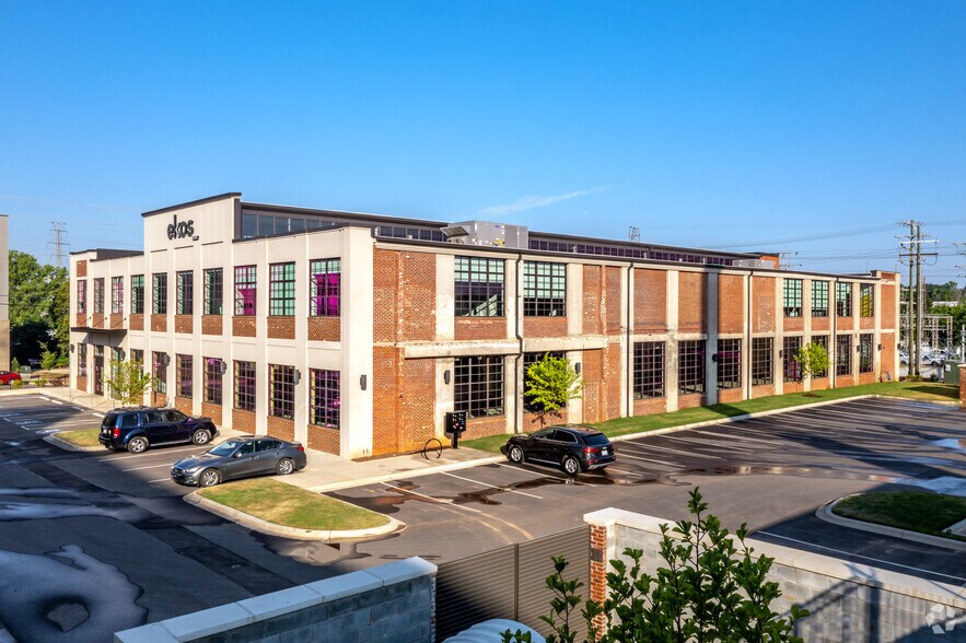 More Photos Of 2500 N Brevard St, Charlotte Office For Lease