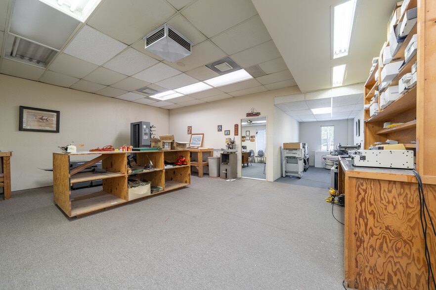 More Photos Of 656 W Lancaster Blvd, Lancaster Restaurant For Sale