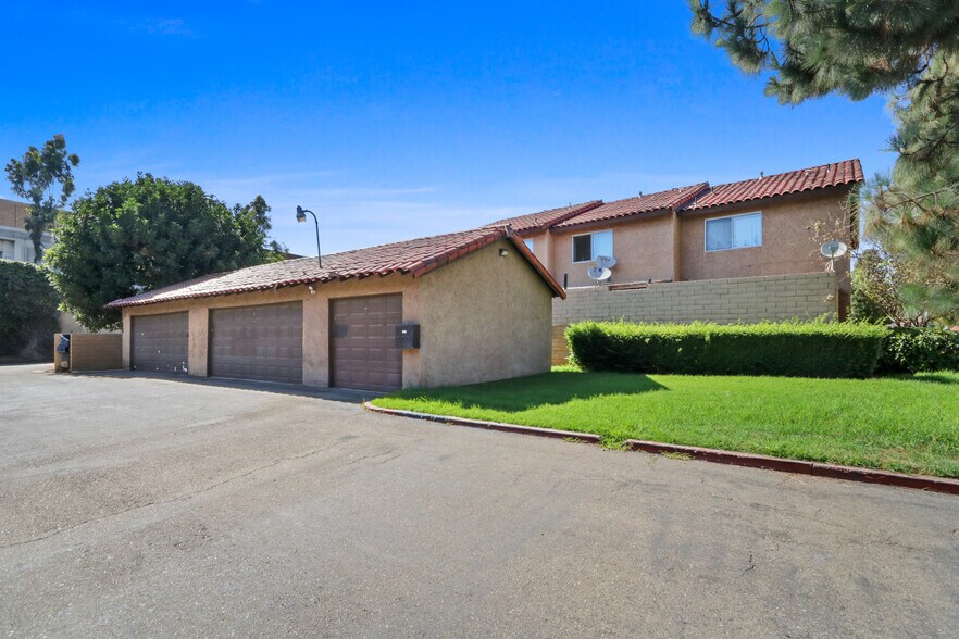 More Photos Of 349 Camarillo St, Placentia Apartments For Sale