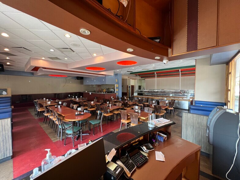 More Photos Of 14902 Northwest Fwy, Houston Unknown For Lease