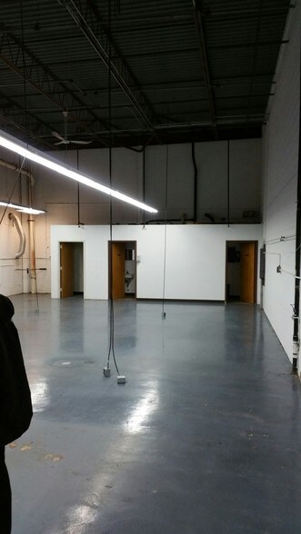 More Photos Of 8 Executive Dr, Toms River Manufacturing For Lease
