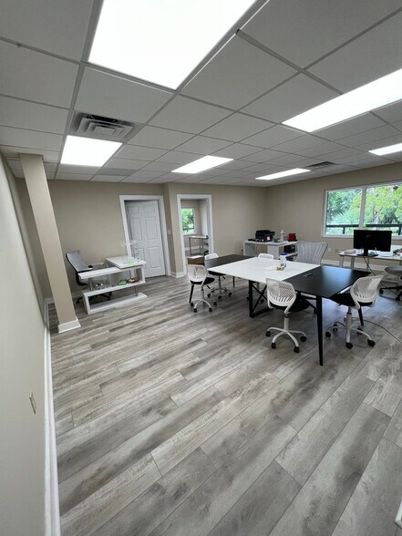 More Photos Of 7480 Fairway Dr, Miami Lakes Medical For Lease