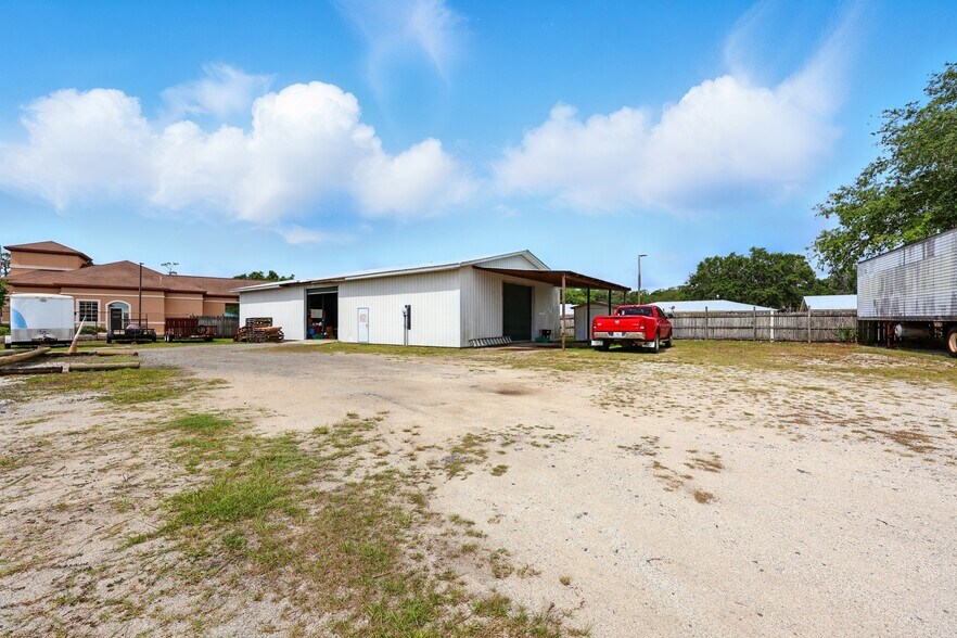 More Photos Of 110 N State Road 19, Palatka Auto Repair For Sale
