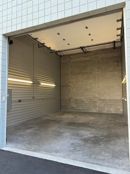 More Photos Of 31606 N Cave Creek Rd, Cave Creek Self Storage For Sale