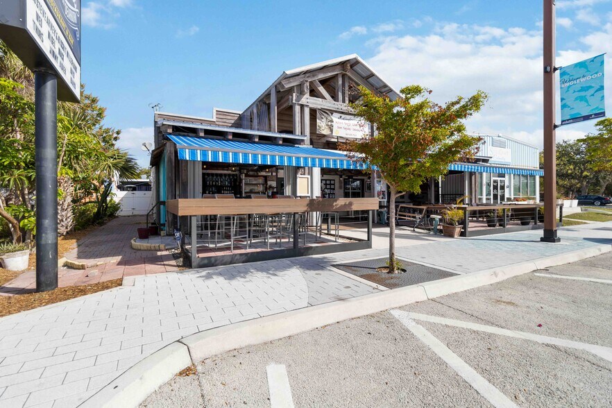 More Photos Of 362 W Dearborn St, Englewood Storefront For Sale