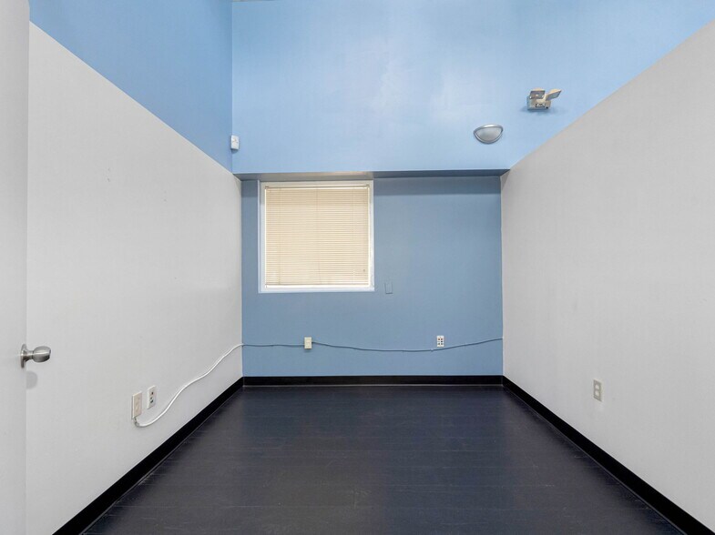 More Photos Of , Tampa Office For Sale