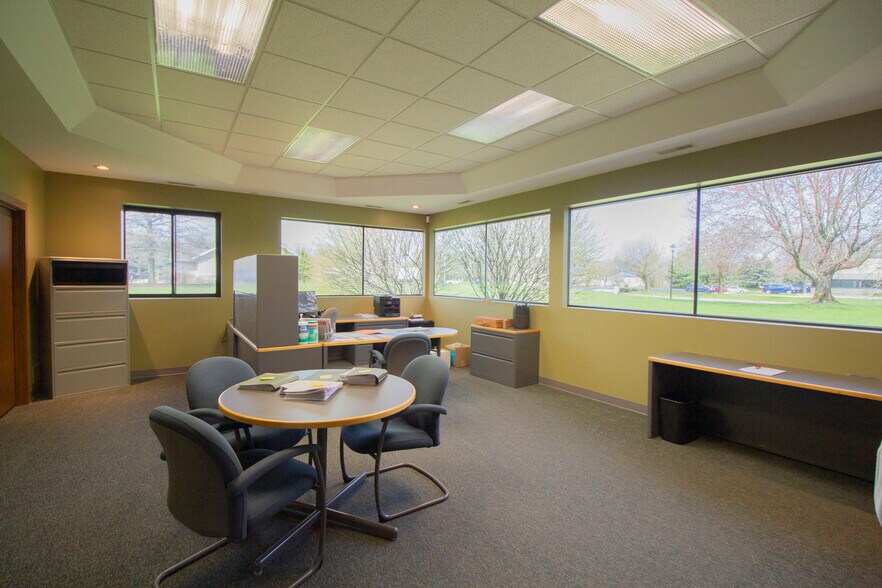 More Photos Of 5835 Venture Park Dr, Kalamazoo Light Manufacturing For Sale