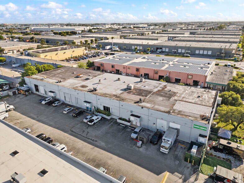 More Photos Of 8449-8459 NW 66th St, Miami Warehouse For Lease
