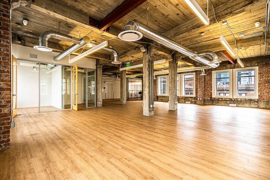 More Photos Of 1700 Broadway, Oakland Office For Lease
