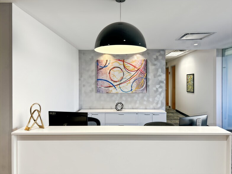 More Photos Of 11815 Fountain Way, Newport News Coworking Space