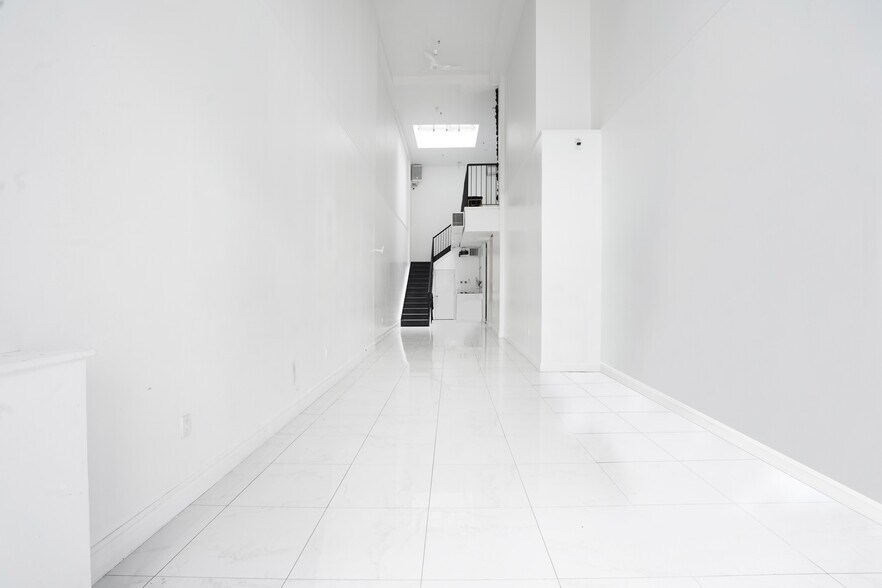 More Photos Of 577 Lafayette Ave, Brooklyn Storefront Retail Residential For Lease