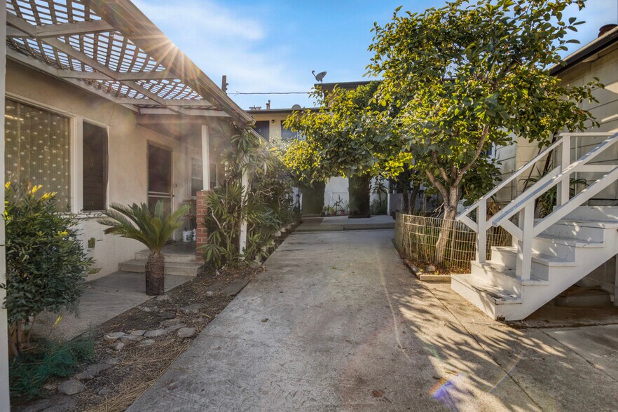 More Photos Of 2714 New Jersey St, Los Angeles Multifamily For Sale