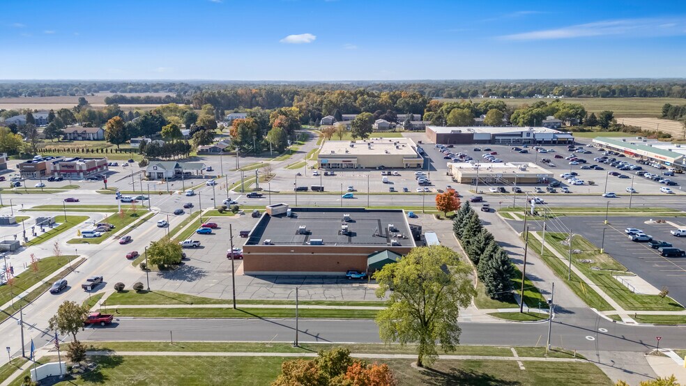 More Photos Of 950 S Centerville Rd, Sturgis Drugstore For Sale