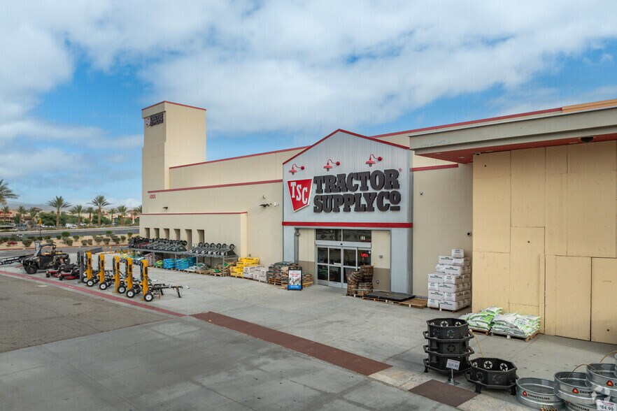 More Photos Of Jackson St @ Interstate 10, Indio Unknown For Lease