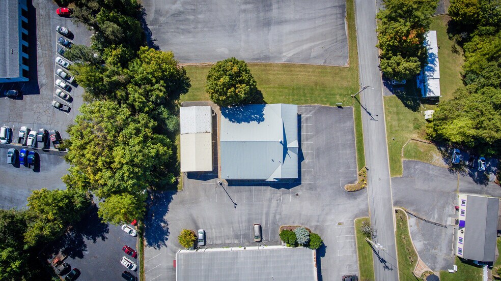 More Photos Of 200 High Point Dr, Johnson City Religious Facility For Lease