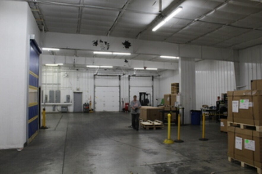 More Photos Of 807 Prospect Ave, Osceola Manufacturing For Sale