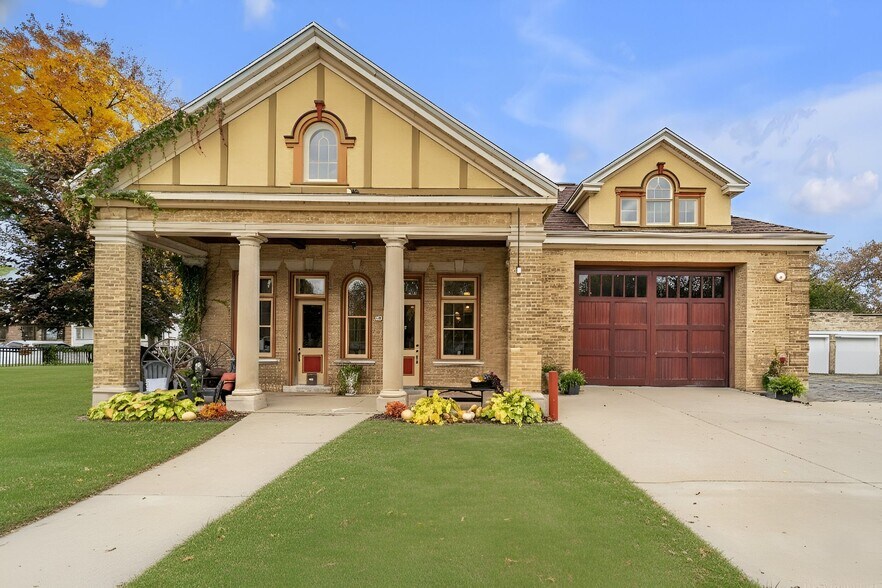 More Photos Of 407 N Hawley Rd, Milwaukee Lodge Meeting Hall For Sale