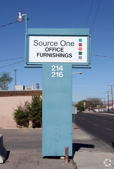 More Photos Of 214 Menaul Blvd NE, Albuquerque Freestanding For Lease
