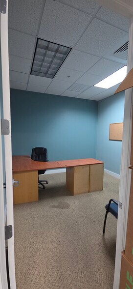 More Photos Of 13830 Jetport Commerce Pky, Fort Myers Warehouse For Lease
