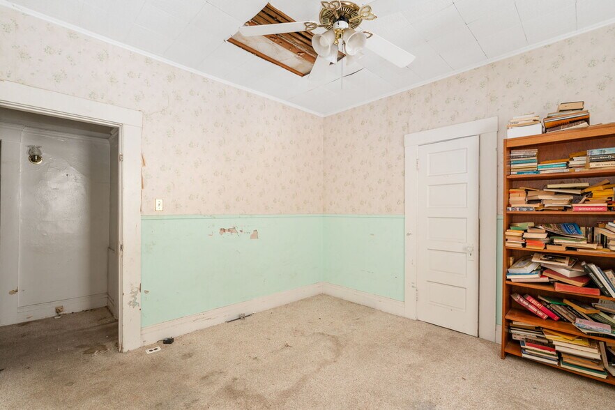 More Photos Of 4458 Maplewood Ave, Los Angeles Multifamily For Sale