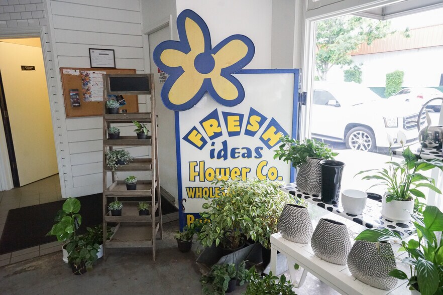 More Photos Of 1302-1310 9th St, Modesto Storefront For Sale